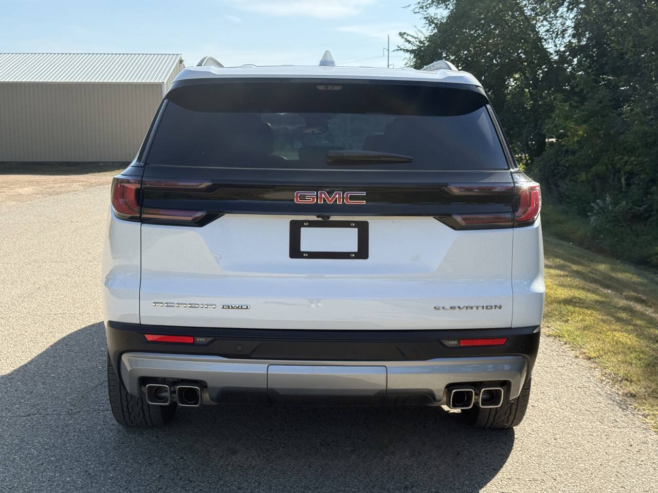 Used 2026 GMC Acadia Elevation w/ Elevation Premium Package AWD/4WD image 7