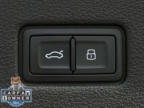 Used 2023 Audi Q8 Premium Plus image 28