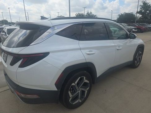 Used 2022 Hyundai Tucson Limited w/ Cargo Package FWD image 3