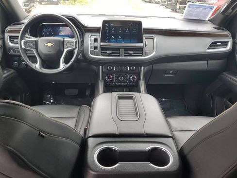 Used 2024 Chevrolet Suburban Premier RWD image 11