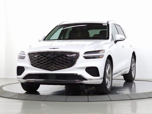 Used 2026 Genesis GV70 2.5T image 3