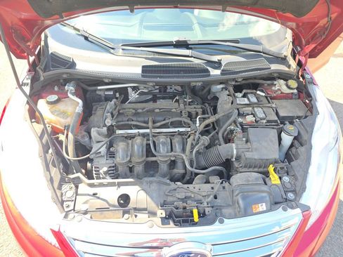Used 2013 Ford Fiesta SE FWD image 34