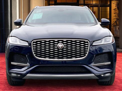 Used 2022 Jaguar F-PACE S image 3