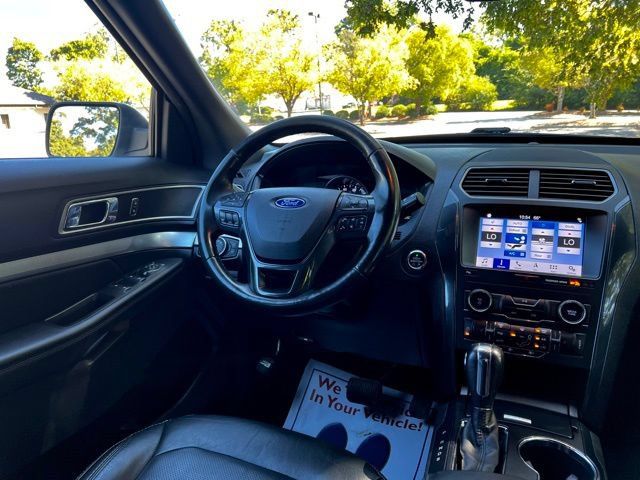 Used 2019 Ford Explorer XLT w/ Equipment Group 202A AWD/4WD image 38