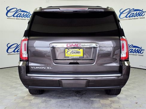 Used 2020 GMC Yukon XL Denali w/ Open Road Package image 4