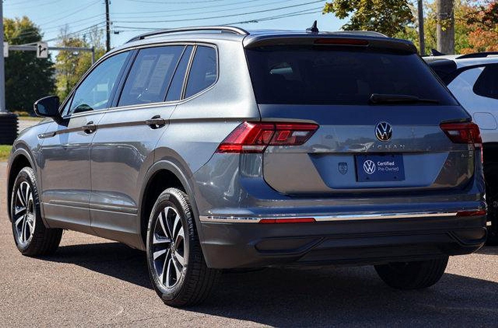 Used 2023 Volkswagen Tiguan S w/ Driver Assistance Package AWD/4WD image 4