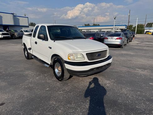 Used 2003 Ford F150 XLT image 3