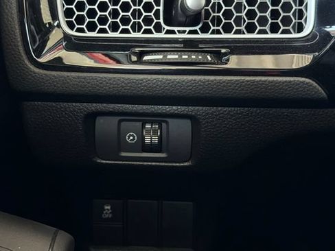 Certified 2025 Honda Civic Sport image 31