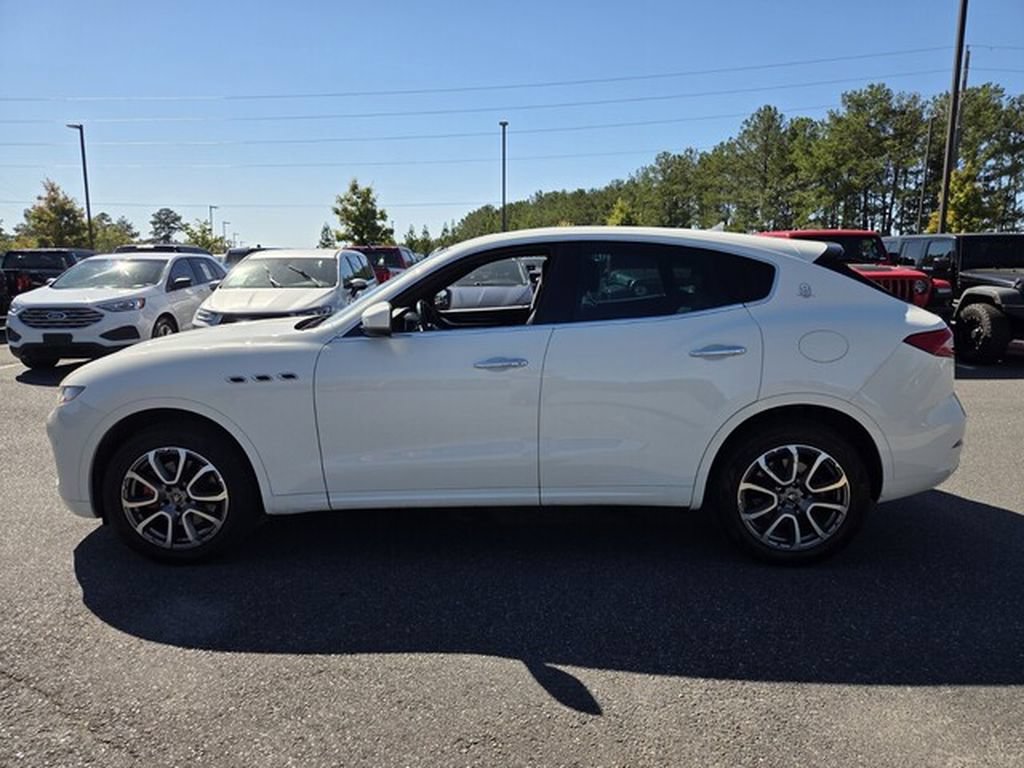 Used 2020 Maserati Levante AWD/4WD image 2