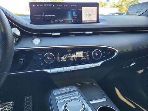 Used 2022 Genesis GV70 2.5T w/ Sport Prestige Package image 29