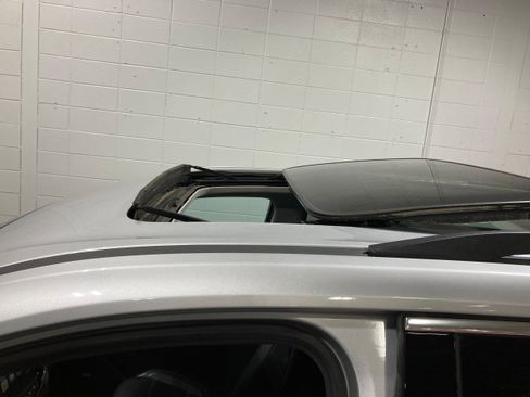 Used 2018 Chevrolet Traverse LT image 22