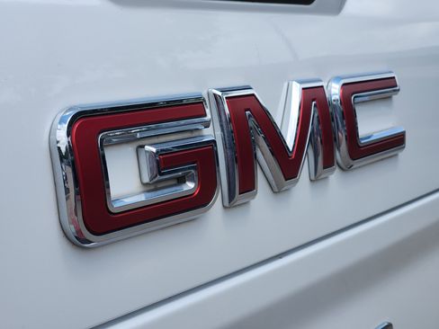 Used 2020 GMC Sierra 1500 SLT AWD/4WD image 30