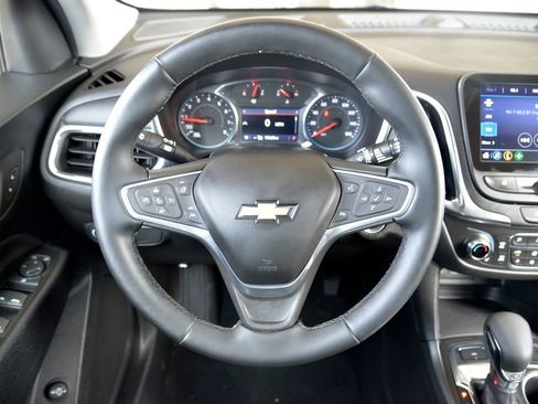 Used 2023 Chevrolet Equinox LT image 18