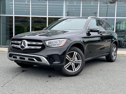 Used 2022 Mercedes-Benz GLC 300 4MATIC image 2