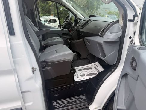 Used 2015 Ford Transit 250 130 Low Roof RWD image 16