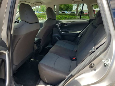 Used 2024 Toyota RAV4 XLE FWD image 10
