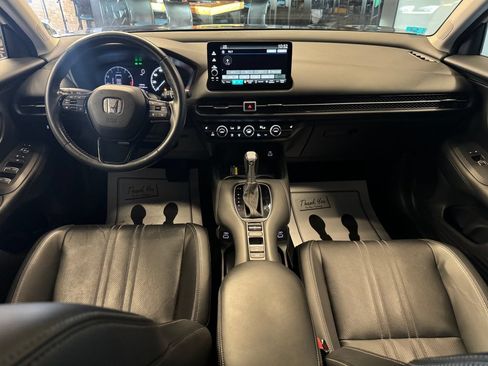 Used 2023 Honda HR-V EX-L image 9