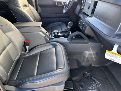 New 2025 Ford Bronco Badlands image 19