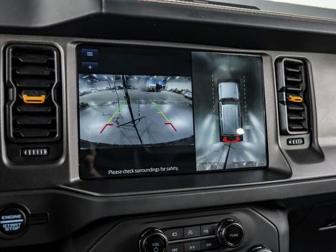 Used 2024 Ford Bronco Badlands image 27