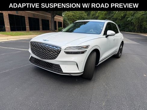 Used 2025 Genesis Electrified GV70 w/ Prestige Package AWD/4WD image 4