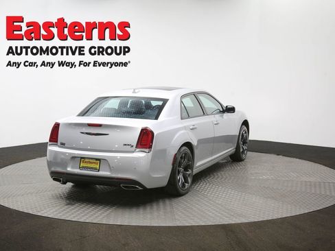 Used 2023 Chrysler 300 S image 42