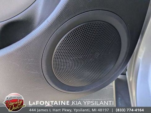 Used 2018 Kia Soul + FWD image 16