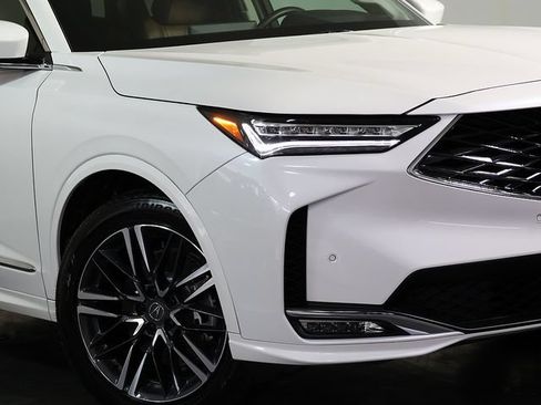 Used 2026 Acura MDX SH-AWD w/ Advance Package image 8