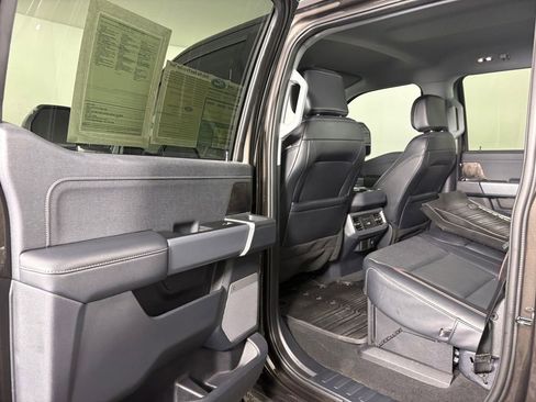 Certified 2024 Ford F250 Lariat w/ Tremor Off-Road Package image 28