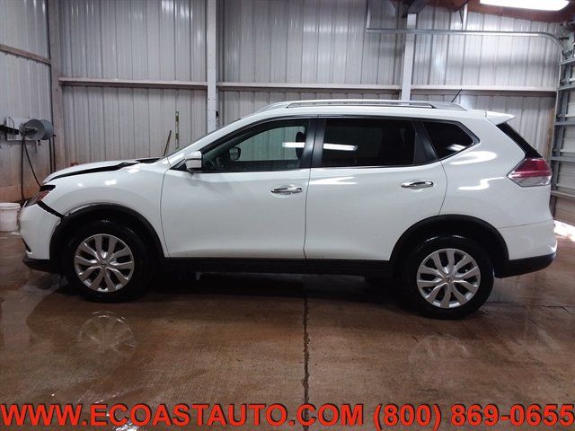 Used 2016 Nissan Rogue S w/ Appearance Package AWD/4WD image 3