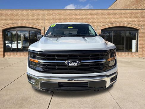 Used 2025 Ford F150 XLT w/ Equipment Group 301A Standard image 9