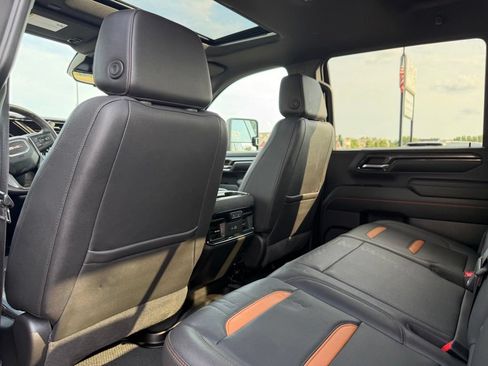 Used 2024 GMC Sierra 2500 AT4 w/ AT4 Premium Plus Package AWD/4WD image 22