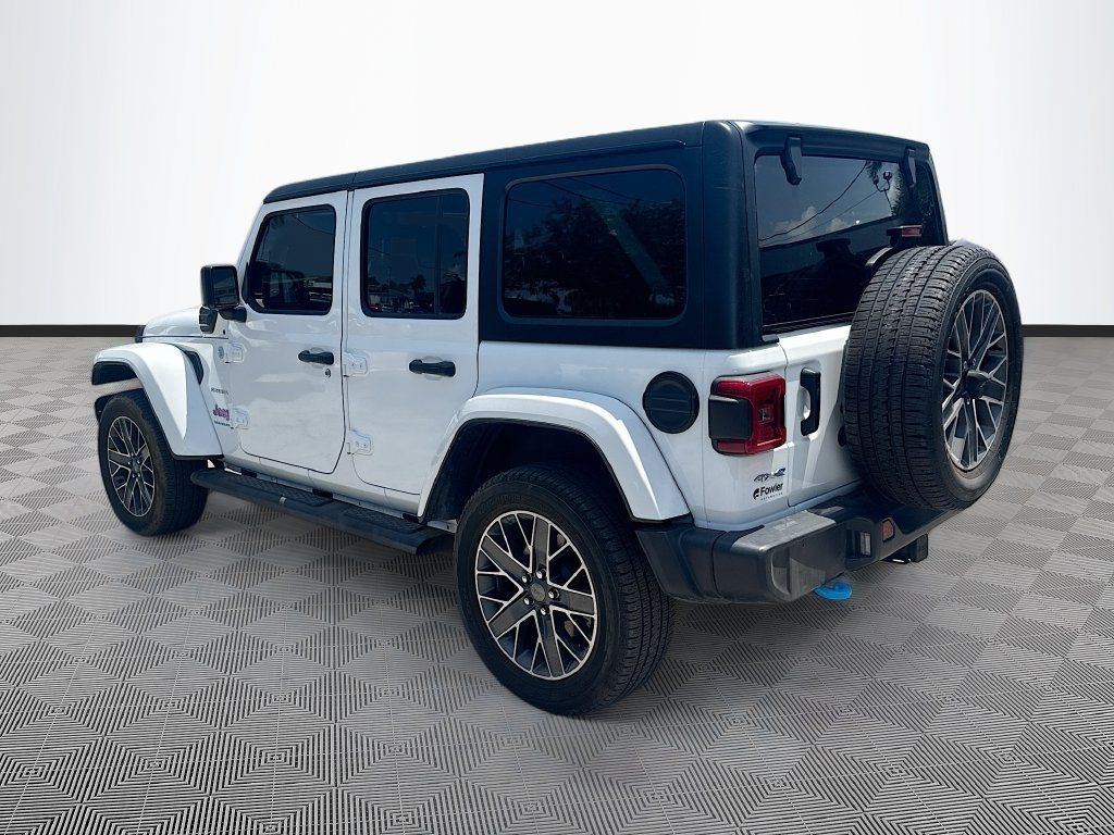 Certified 2023 Jeep Wrangler Unlimited Sahara w/ Cold Weather Group AWD/4WD image 8