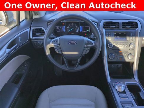 Used 2017 Ford Fusion S image 15