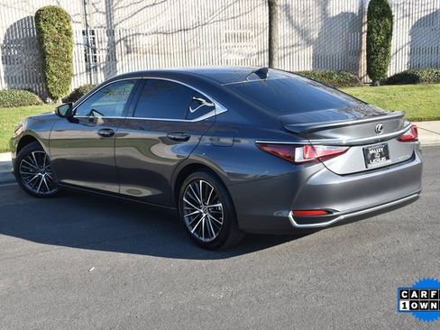 Used 2025 Lexus ES 300h 300h image 5