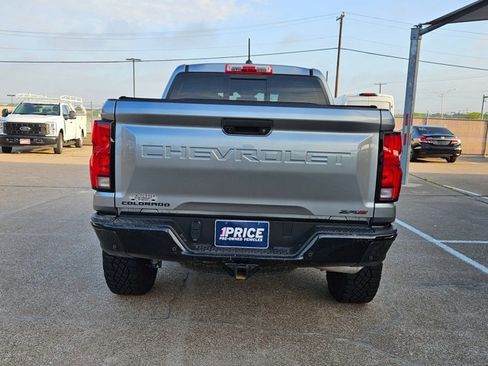 Used 2024 Chevrolet Colorado ZR2 w/ ZR2 Convenience Package III image 7