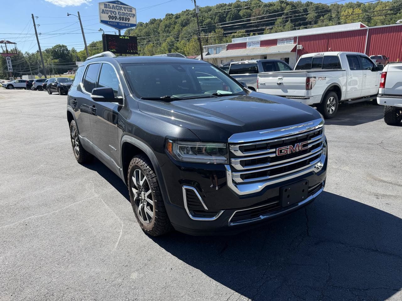 Used 2021 GMC Acadia SLE w/ Driver Convenience Package AWD/4WD image 3