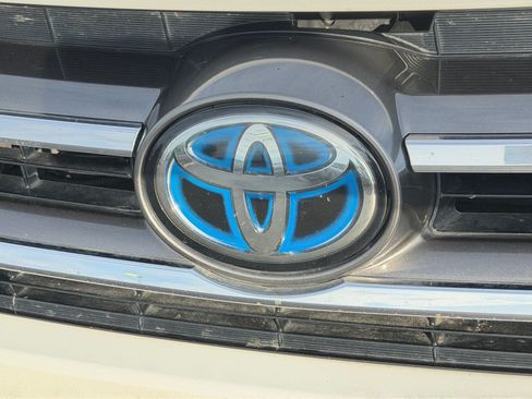 Used 2017 Toyota Highlander Limited Platinum AWD/4WD image 22