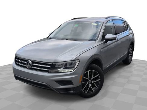 Used 2021 Volkswagen Tiguan SE FWD image 1