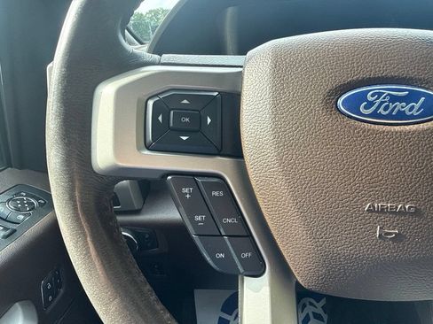Used 2019 Ford F150 King Ranch w/ Equipment Group 601A Luxury AWD/4WD image 16