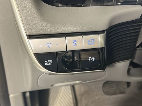 Used 2024 Hyundai Ioniq 5 Limited AWD/4WD image 19