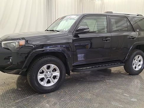 Certified 2022 Toyota 4Runner SR5 Premium image 7