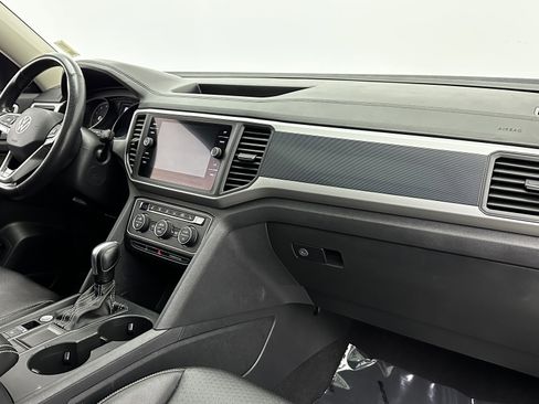 Used 2021 Volkswagen Atlas SE w/ Panoramic Sunroof Package image 37