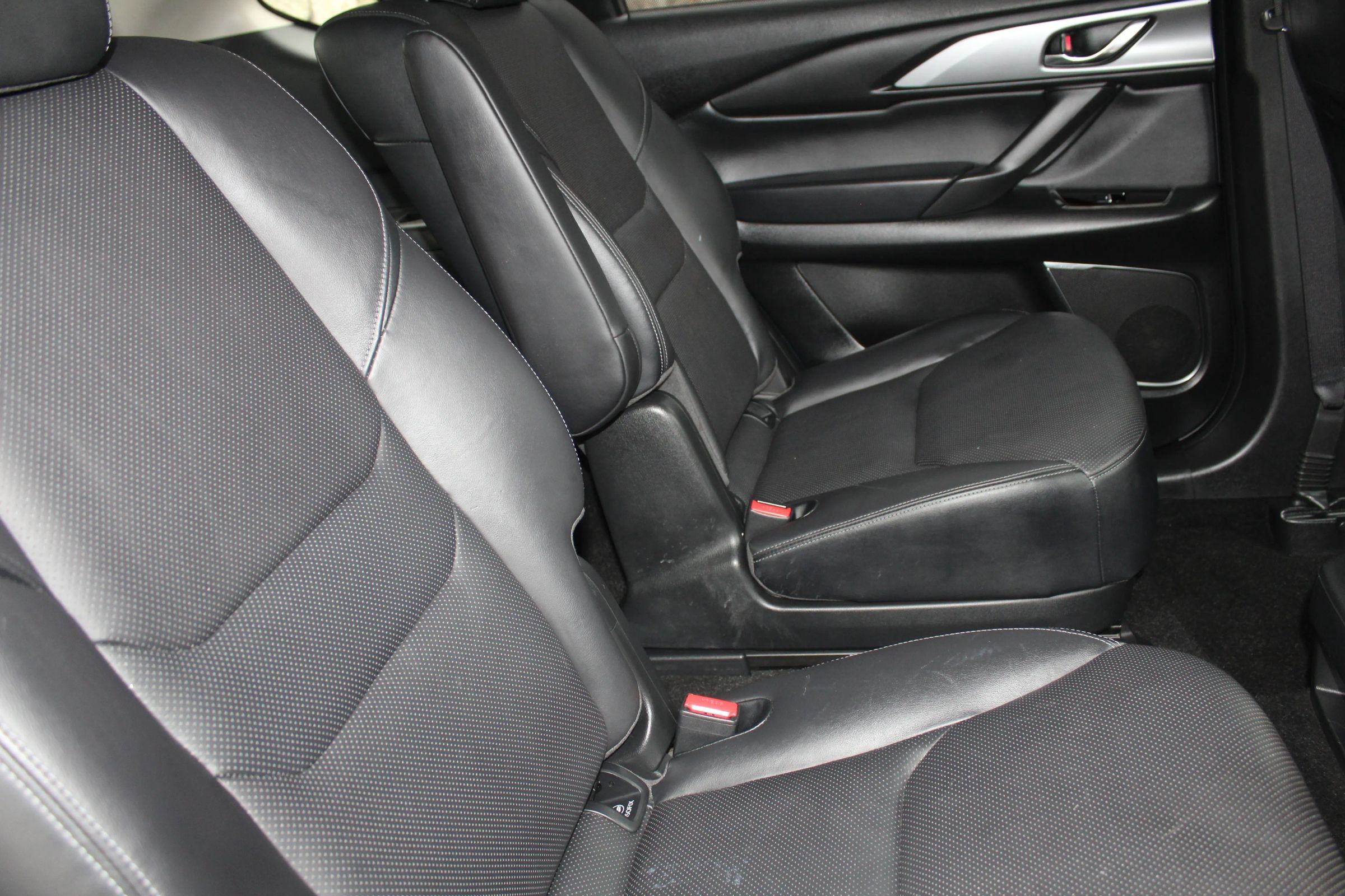 Used 2020 MAZDA CX-9 Touring w/ Touring Premium Package AWD/4WD image 16