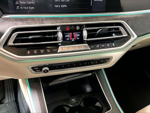 Used 2019 BMW X5 xDrive40i w/ Luxury Seating Package AWD/4WD image 25