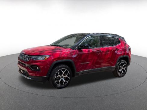 Used 2025 Jeep Compass Limited AWD/4WD image 6
