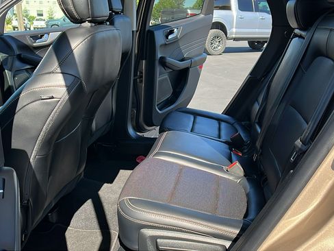 Used 2021 Ford Escape SEL FWD image 18