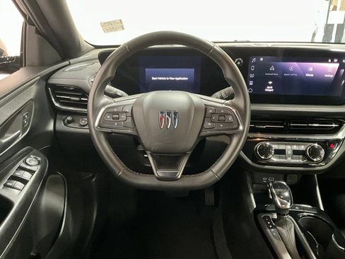 Used 2025 Buick Envista Sport Touring FWD image 7