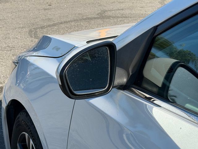 Used 2024 Nissan Sentra SV FWD image 10