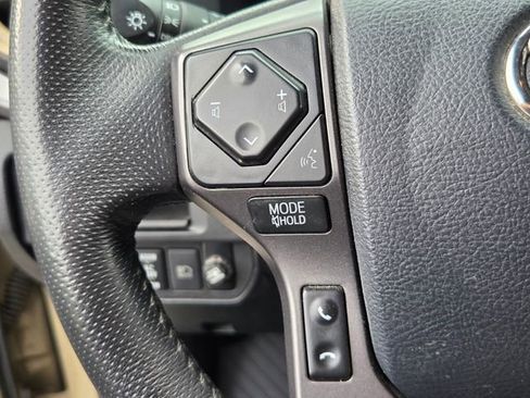 Used 2019 Toyota Tacoma TRD Sport RWD image 27