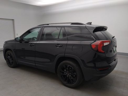 Used 2022 GMC Terrain SLE w/ Driver Convenience Package FWD image 5